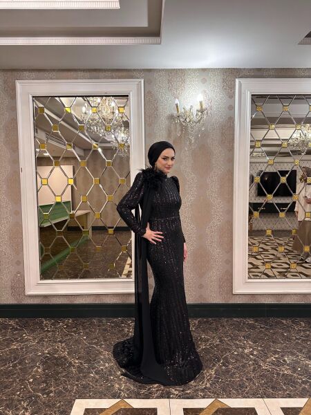 Hila Omuz Detaylı Payet Abiye